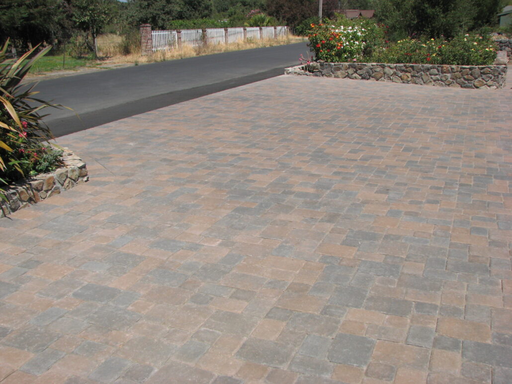 Cobblestone Interlocking Pavers