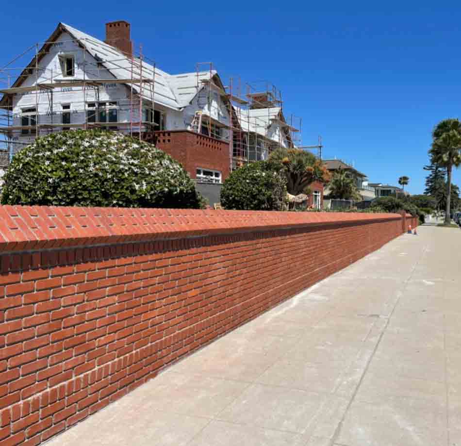 Coaldale Block street pavers line a walkway at Spring Hill College, Aug. 22, 2020, in Mobile, Alabama. The red clay bricks were made by Coaldale Brick Stock Photo - Alamy